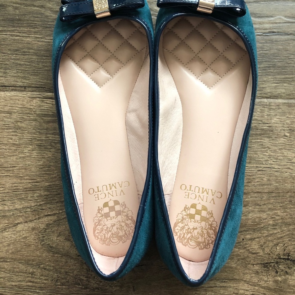 Women's Vince Camuto Suede Bow Flat Shoes Size 7.5 - Picture 3 of 8